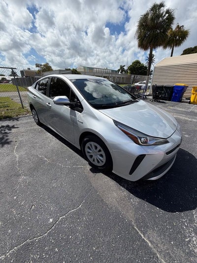 2020 Toyota Prius L Eco