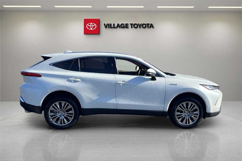 2021 Toyota Venza LE