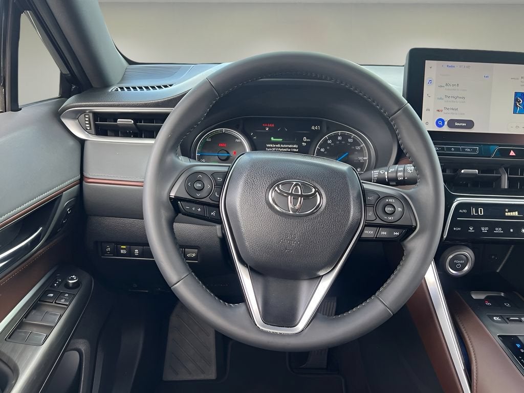 2023 Toyota Venza LE