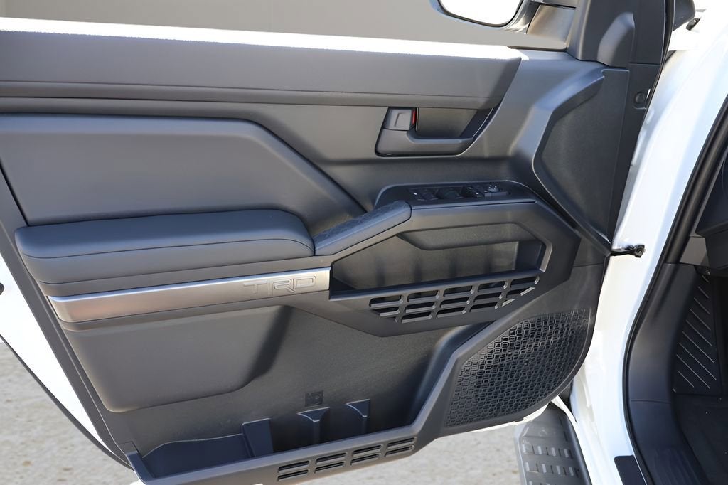 2025 Toyota 4Runner Hybrid TRD Off Road