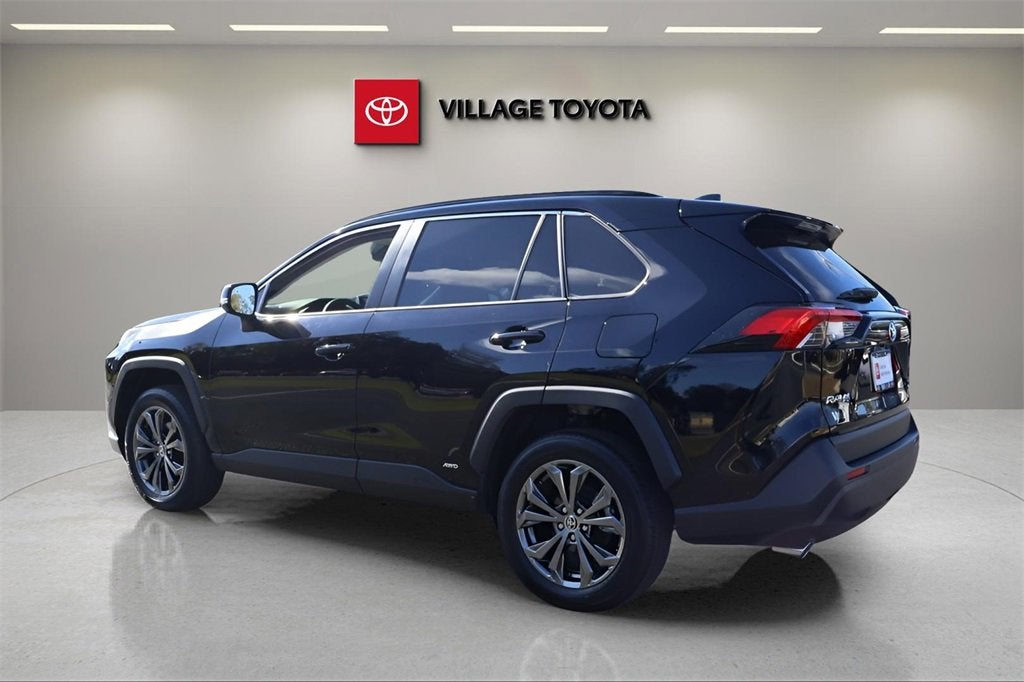 2025 Toyota RAV4 Hybrid XLE Premium